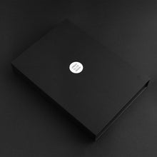 Load image into Gallery viewer, Closing Packaging