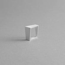 Load image into Gallery viewer, Detail of the aluminum square ring