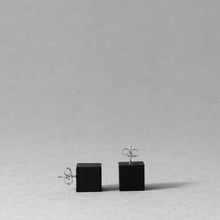 Load image into Gallery viewer, Cube earrings black product