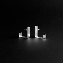 Load image into Gallery viewer, Details of SILVER SQUARE EARRINGS
