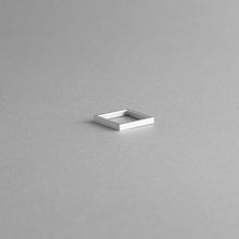 Load image into Gallery viewer, Detail of the Aluminium square ring
