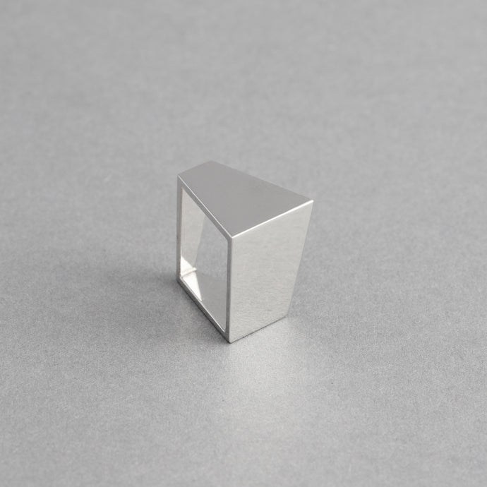 Silver 925 square square ring detail