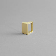 Load image into Gallery viewer, Detail of the Brass Square Ring