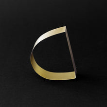Load image into Gallery viewer, Detail of MOON bracelet in brass